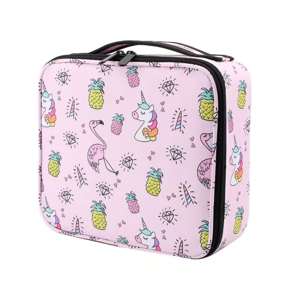 New Travel MakeUp Case and Accessories - Picture 3 of 13